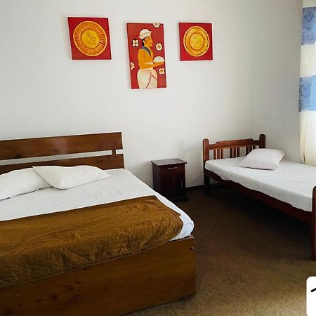 Sky Beam Hotel Канді Екстер'єр фото